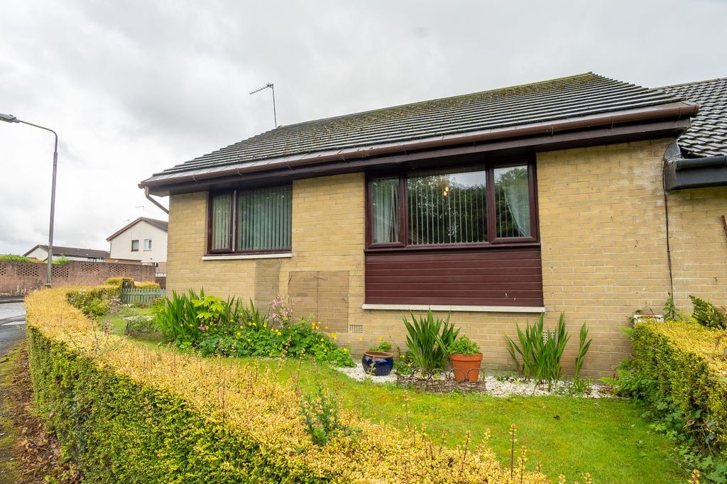 Property photo 3 of 36