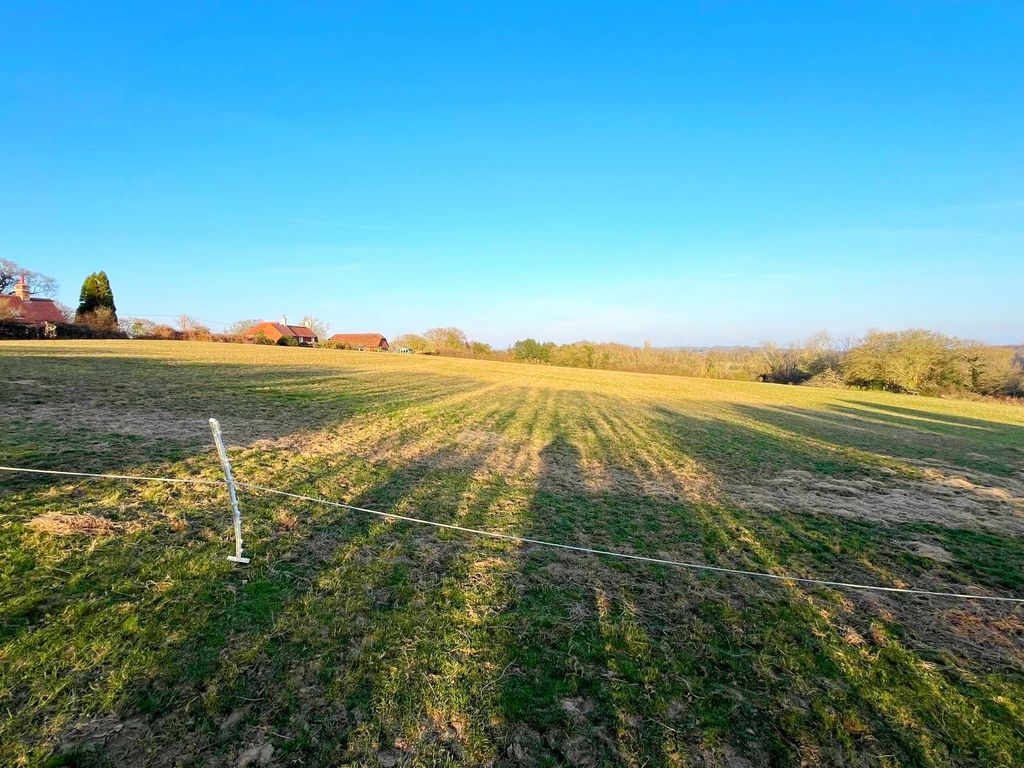 Property photo 2 of 4 Picture No. 11