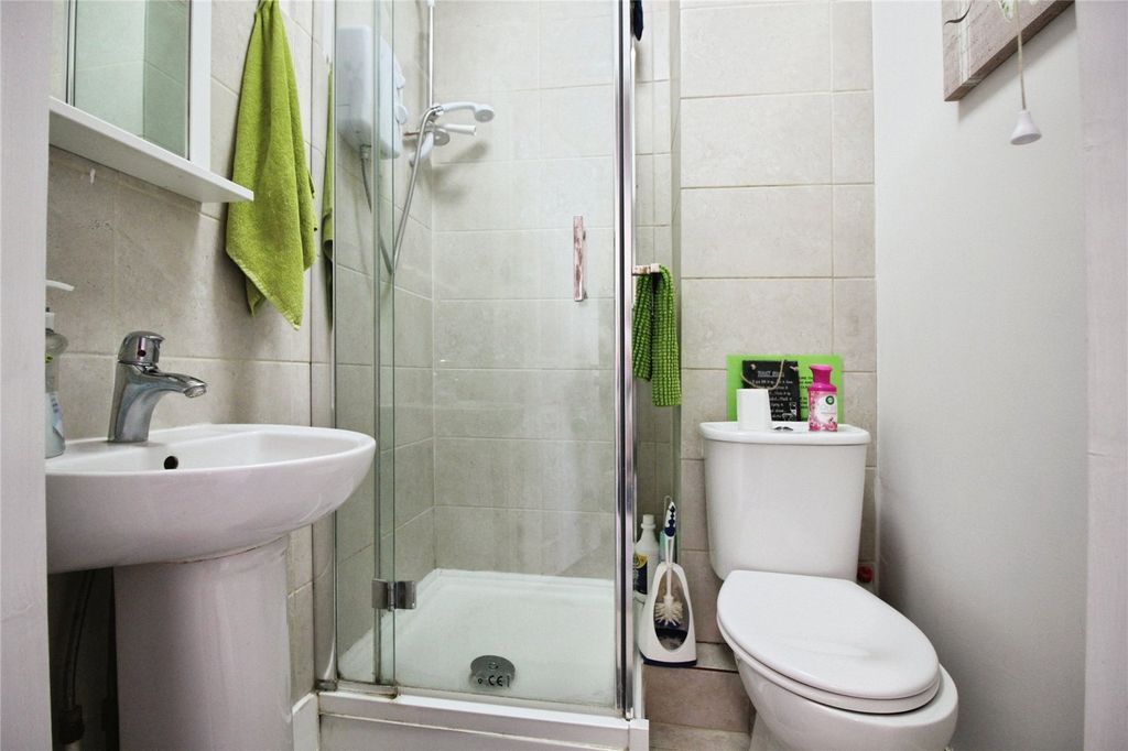 Property photo 3 of 8 Picture No. 06