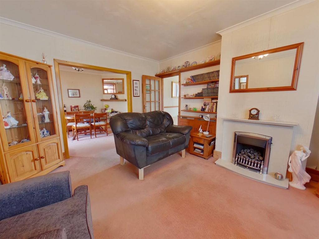 Property photo 3 of 15 Ki.Jpg