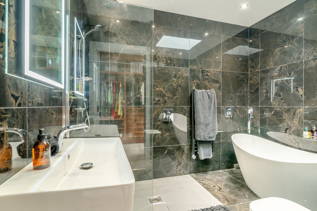 Additional image 11 of 5 bed detached house for saleDodington, Bristol BS37