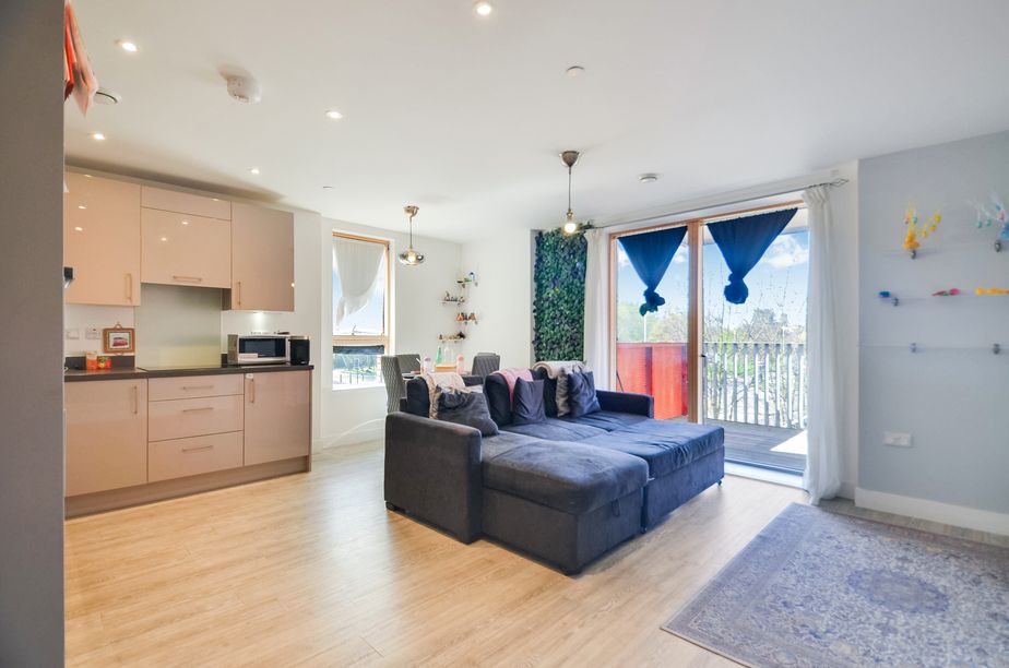 Property photo 1 of 27 Open Plan Living Room_Pic_2.Jpg