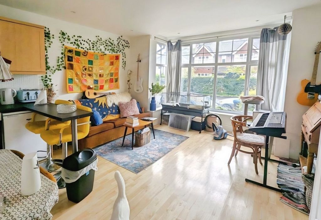 Property photo 2 of 6 Reception Rm