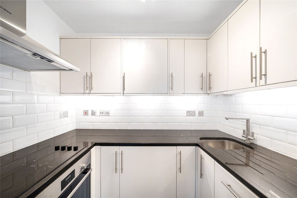 Property photo 2 of 13 Picture No. 02