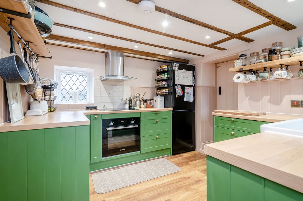 Property photo 2 of 24