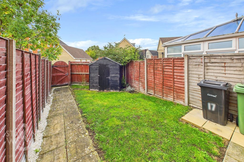 Property photo 2 of 15