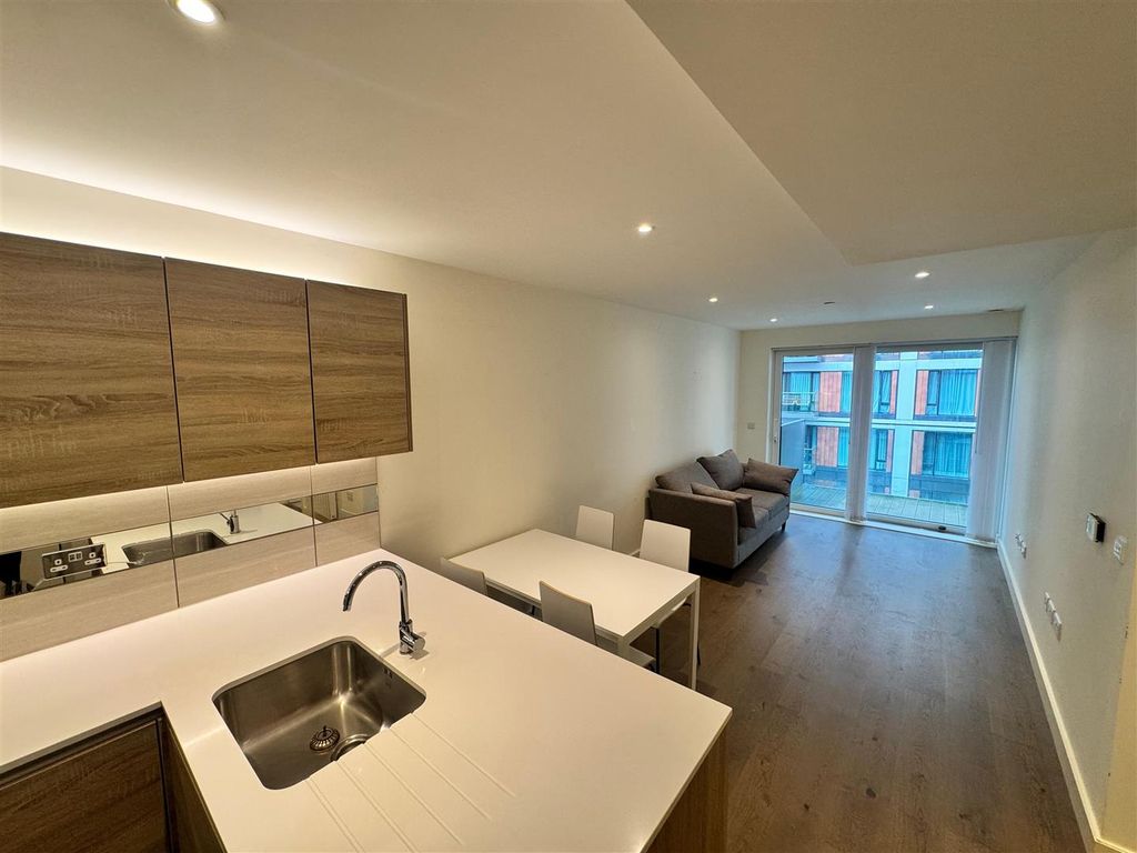 Property photo 3 of 9 Whatsapp Image 2026-02-12 At 15.01.02 (9).Jpeg