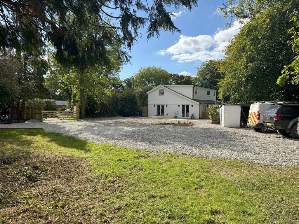 Property photo 1 of 32 Picture No. 23