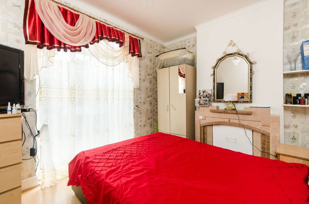 Property photo 1 of 4