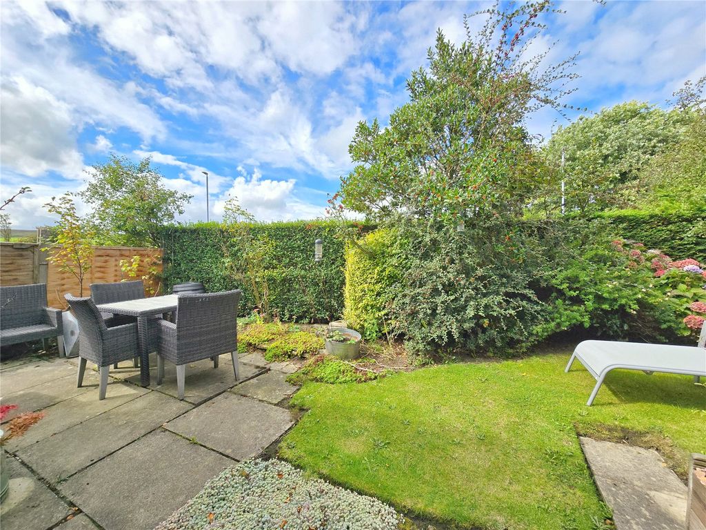 Property photo 3 of 22 Rear Gardens