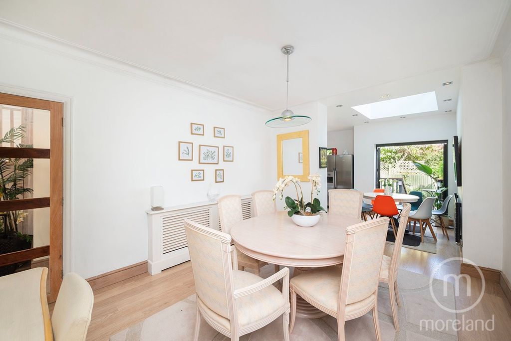 Property photo 3 of 16 4467592