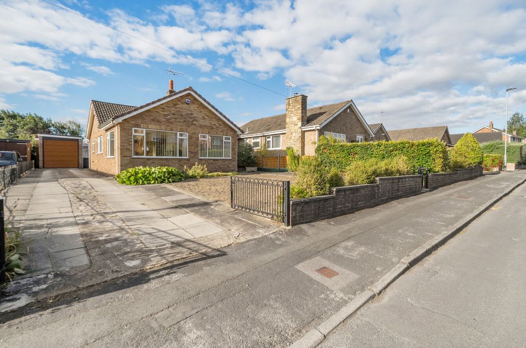 Property photo 1 of 18 1495543-1-6A672d0...