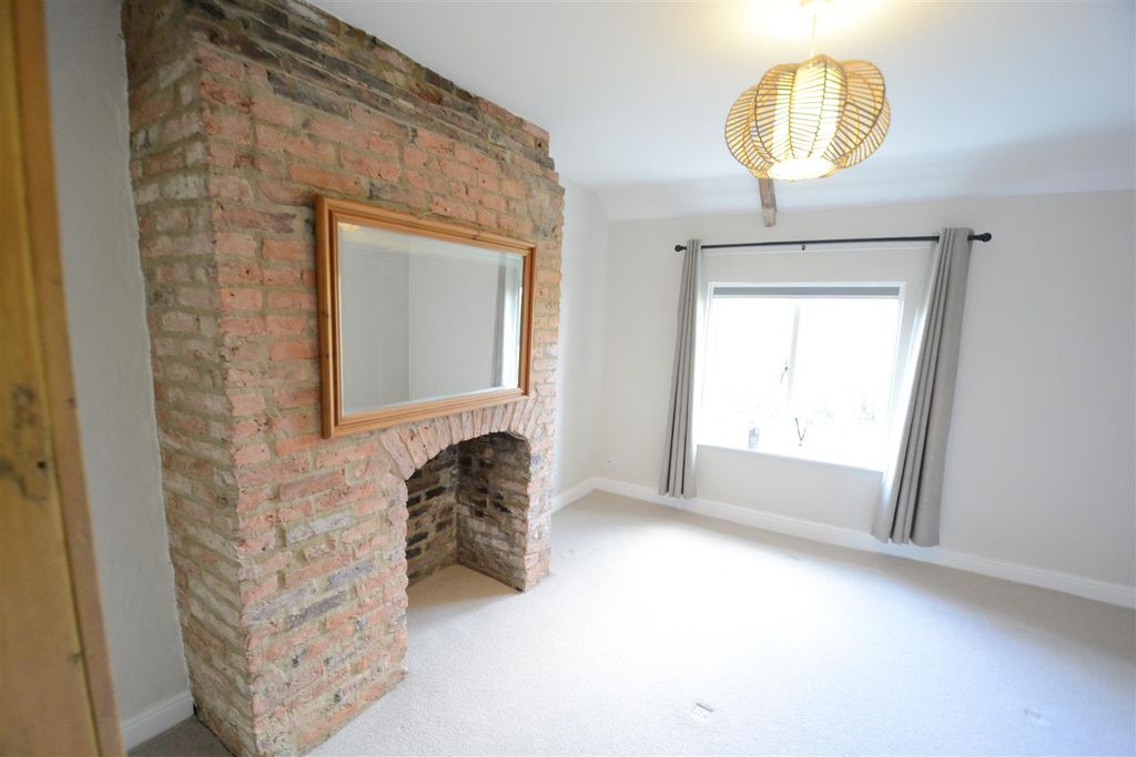 Property photo 2 of 13 6.Jpg