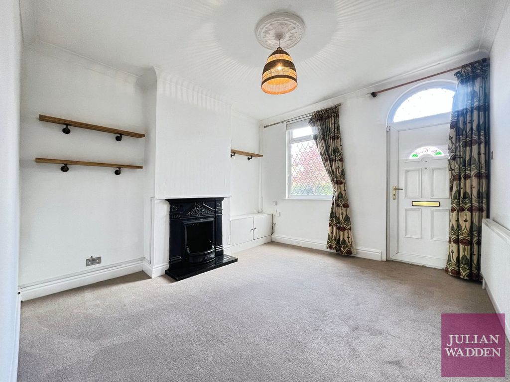 Property photo 2 of 8 Picture 2