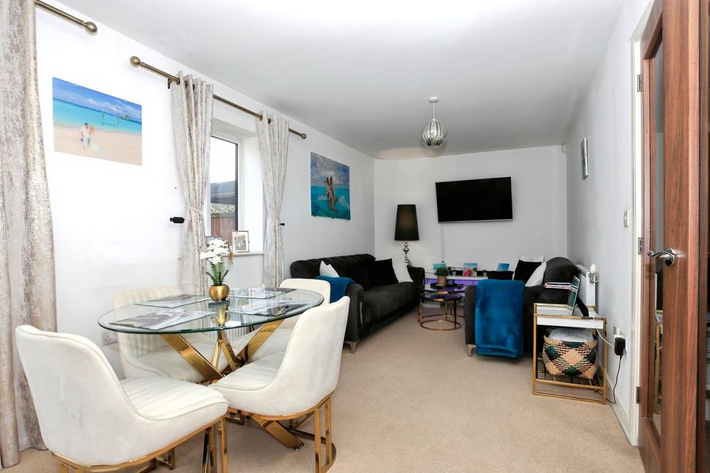 Property photo 3 of 14 Pbox-Img.Jpg