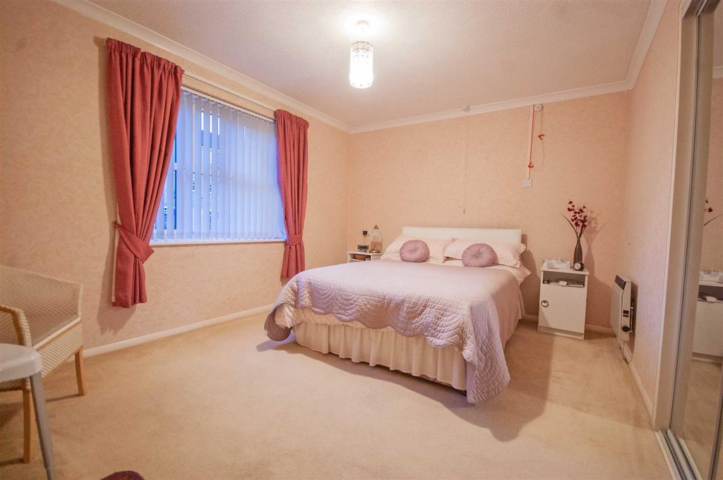 Property photo 2 of 8 B1.Jpg