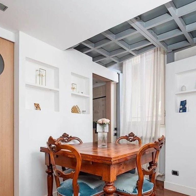 Property photo 1 of 18 Stylish Apartment In Milan, Lombardy
