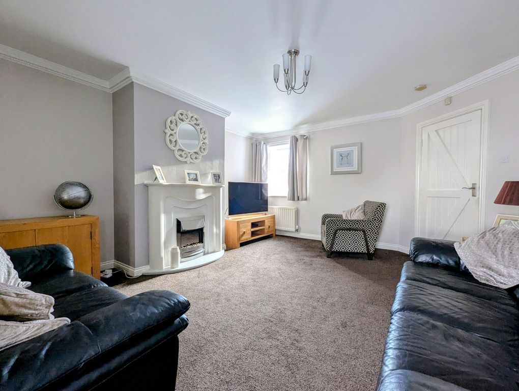 Property photo 2 of 24