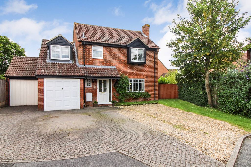 Property photo 1 of 14 Frontage