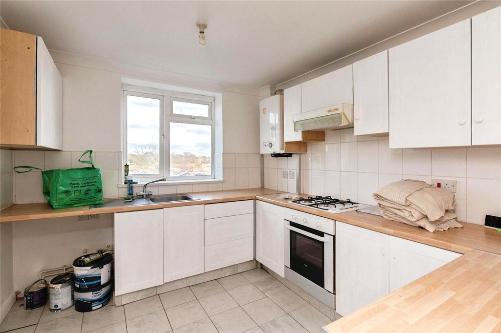 Property photo 3 of 18 Picture No. 37
