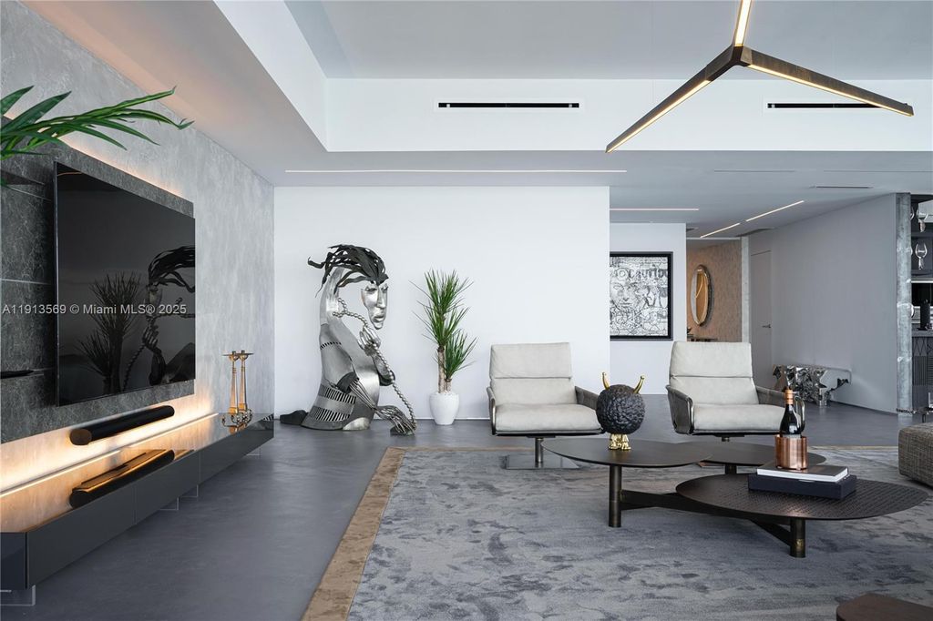 Property photo 3 of 41 <Alttext/>