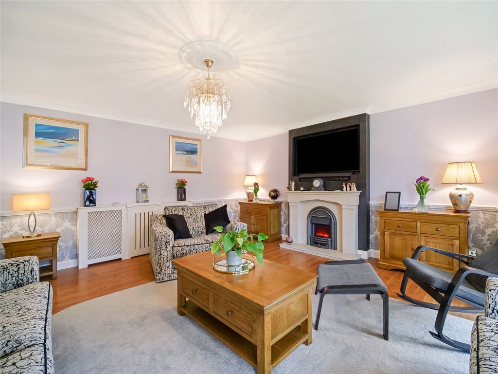 Property photo 3 of 27 Picture No. 04