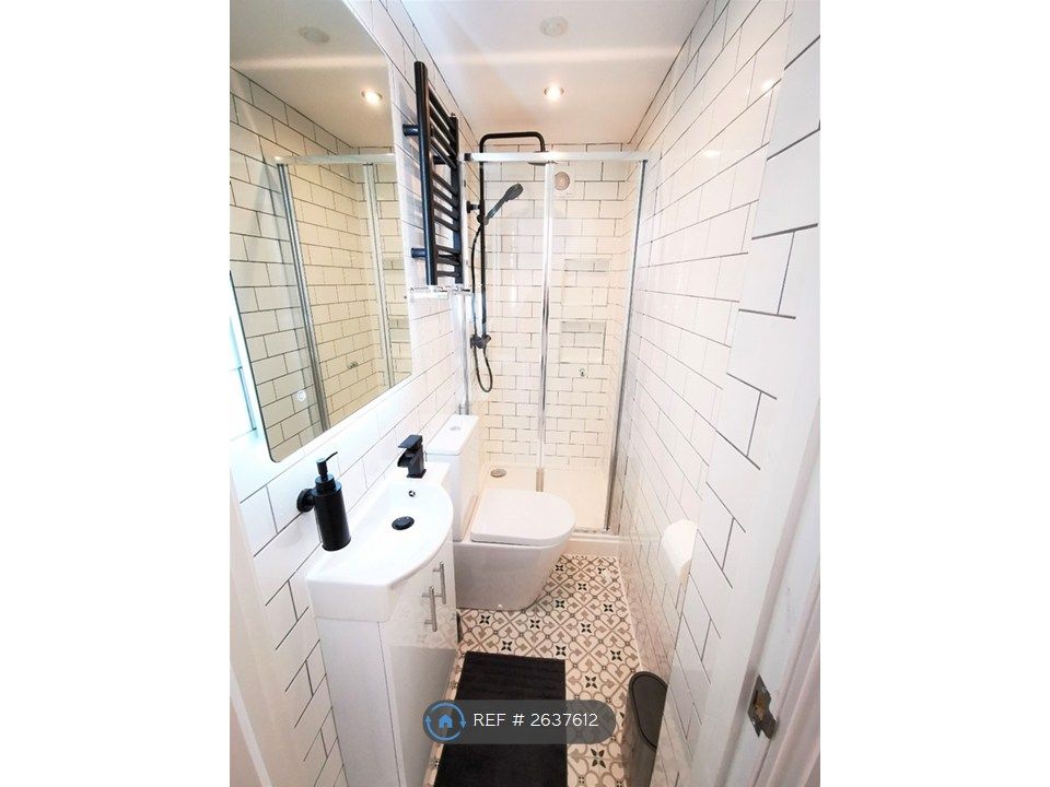 Property photo 3 of 14 1/3 Bathrooms