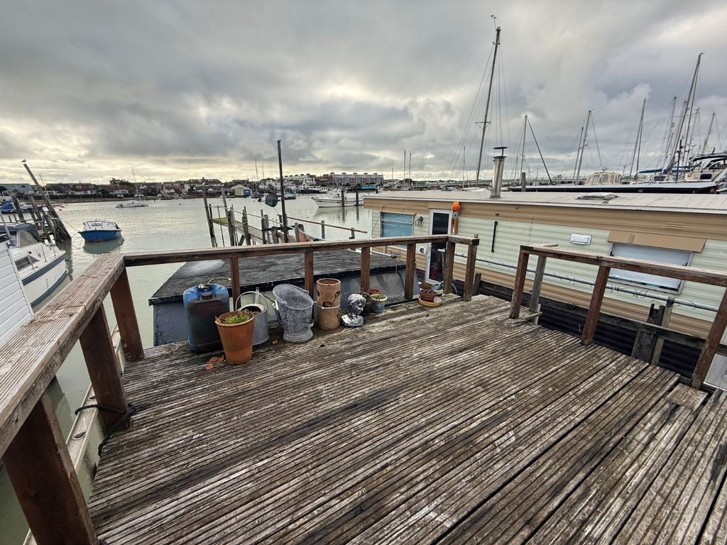 Property photo 3 of 10 Picture No. 11