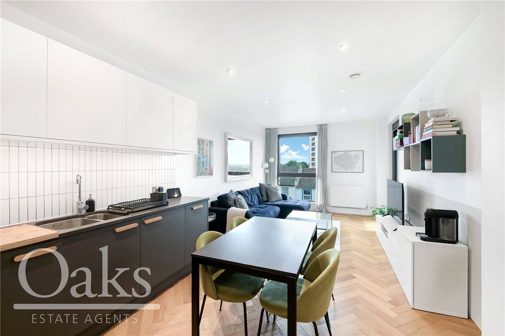 Property photo 3 of 8 Picture No. 02