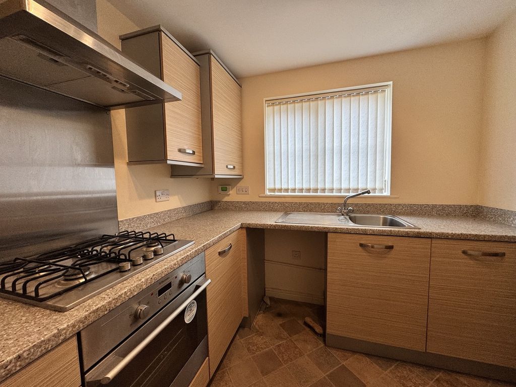 Property photo 2 of 16 Kitchen