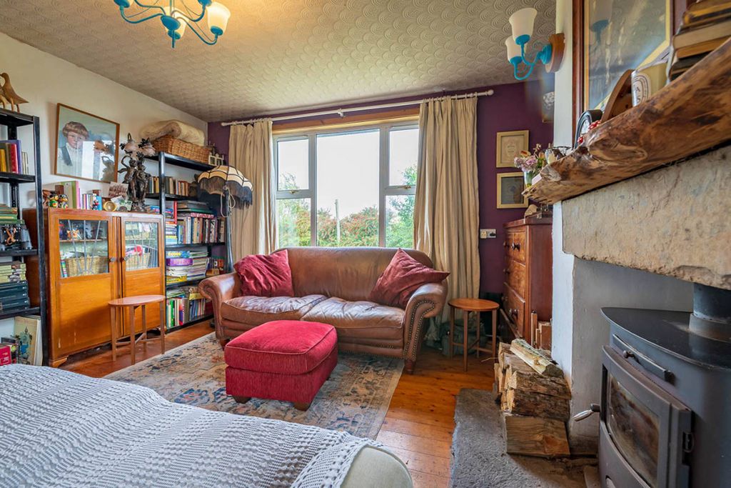 Property photo 3 of 30