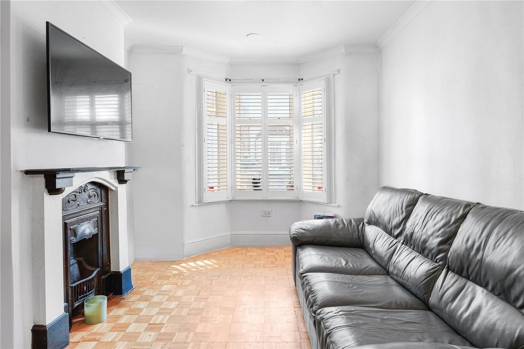 Property photo 2 of 16 Picture No. 02