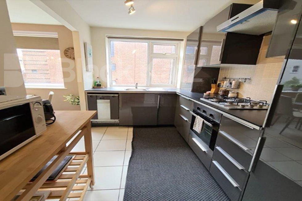 Property photo 3 of 11