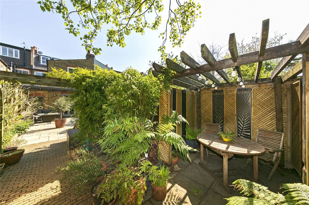 Property photo 3 of 8 Picture No. 41