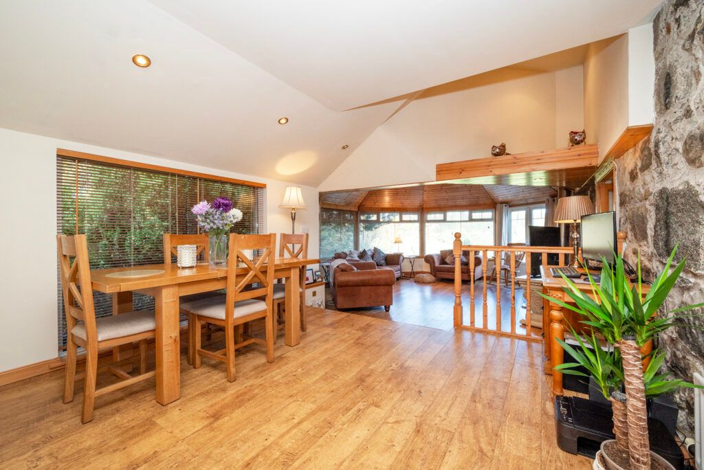 Property photo 3 of 35