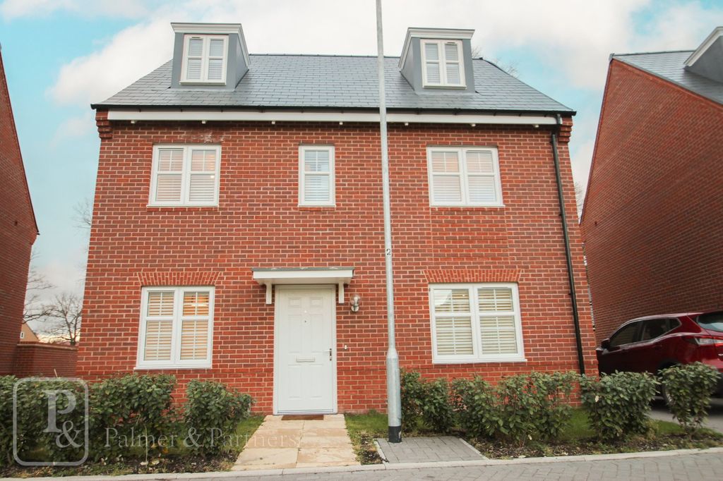 Property photo 1 of 18 External