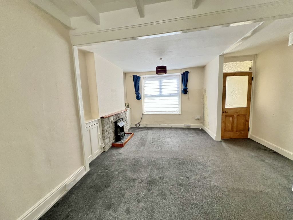 Property photo 2 of 10 Gallery