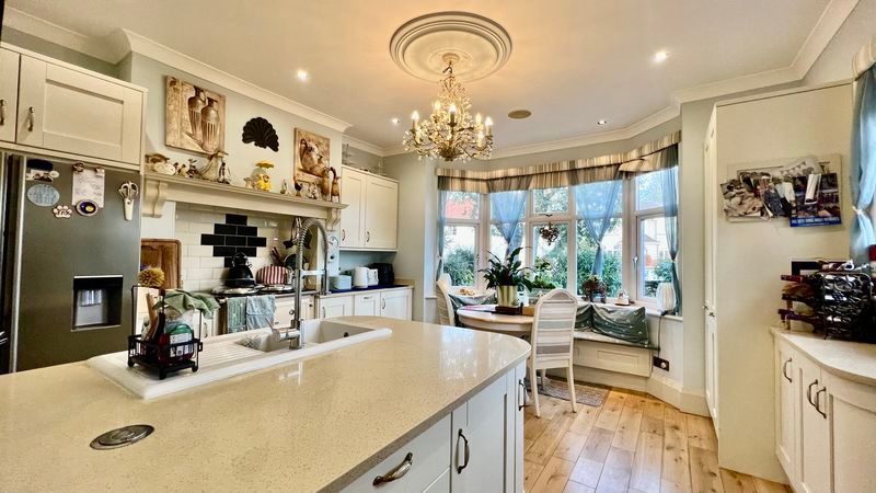 Property photo 2 of 29 Photo 18