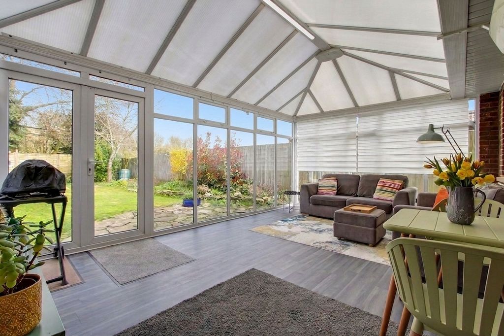 Property photo 3 of 32