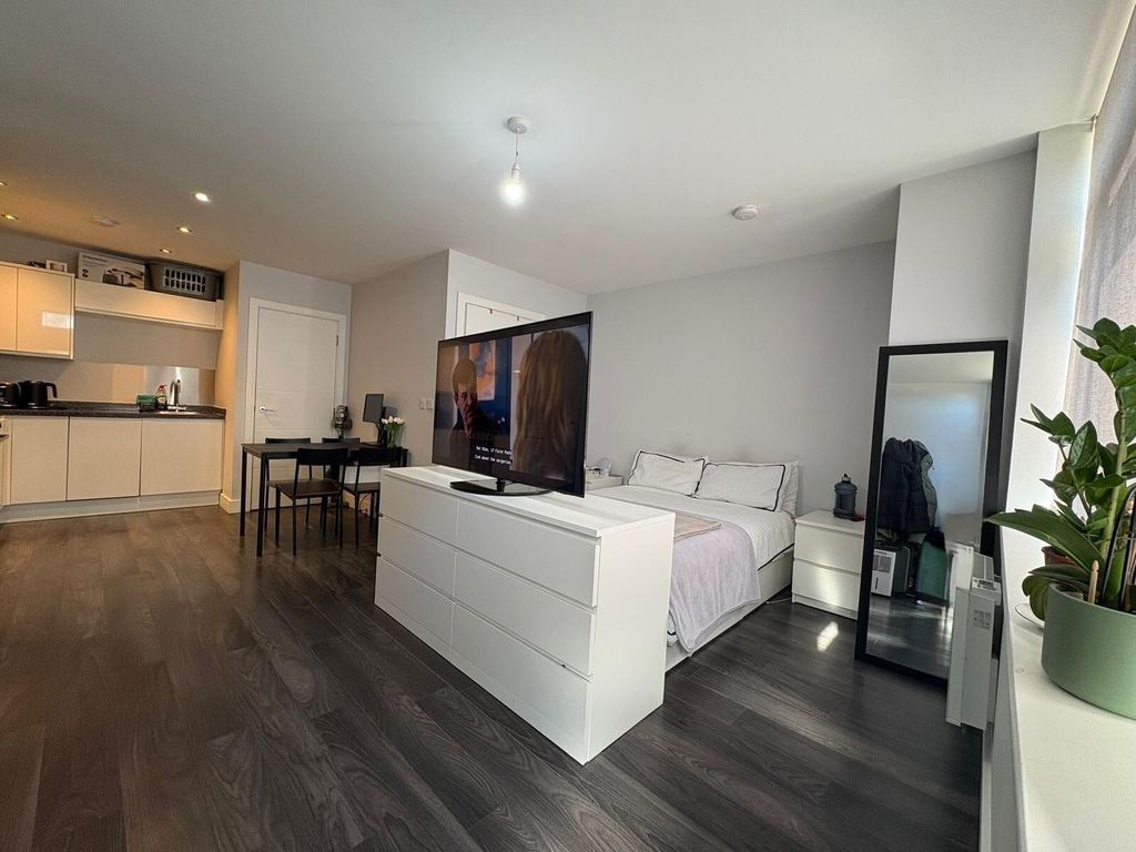 Property photo 2 of 4 Picture No. 05