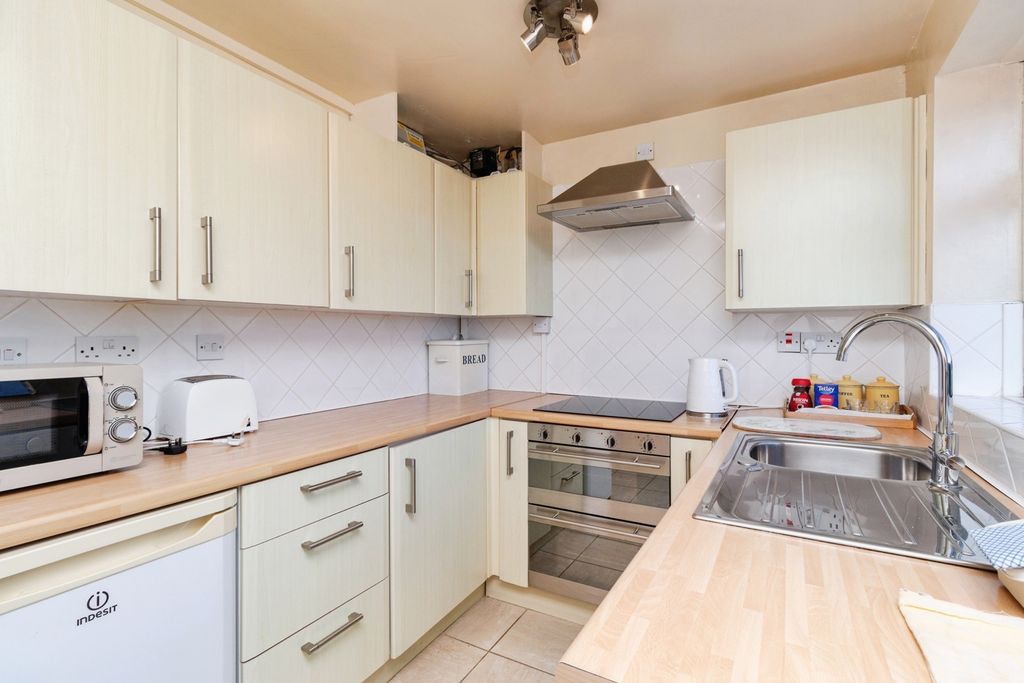 Property photo 2 of 15 Pbox-Img.Jpg