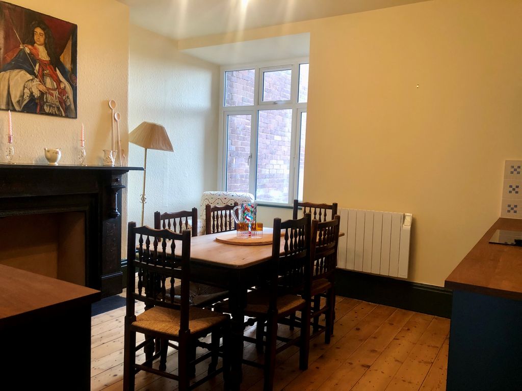 Property photo 2 of 5