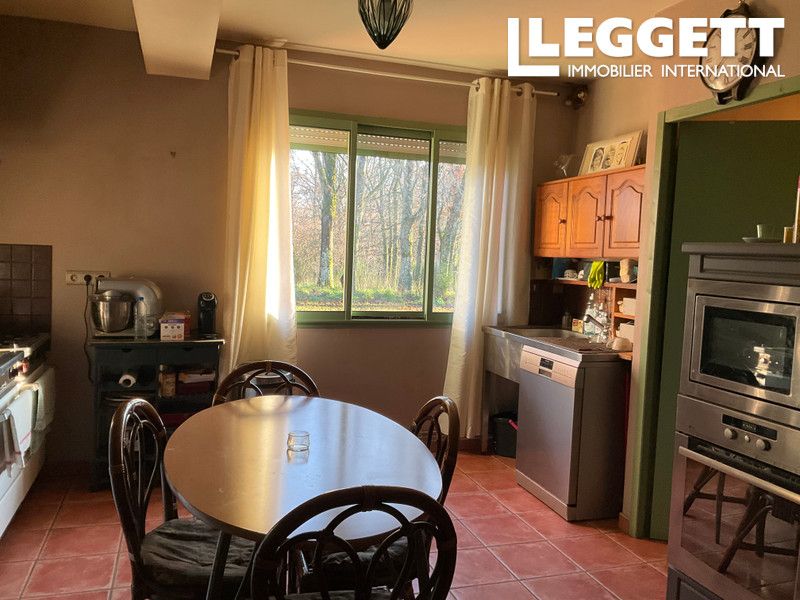 Property photo 3 of 10