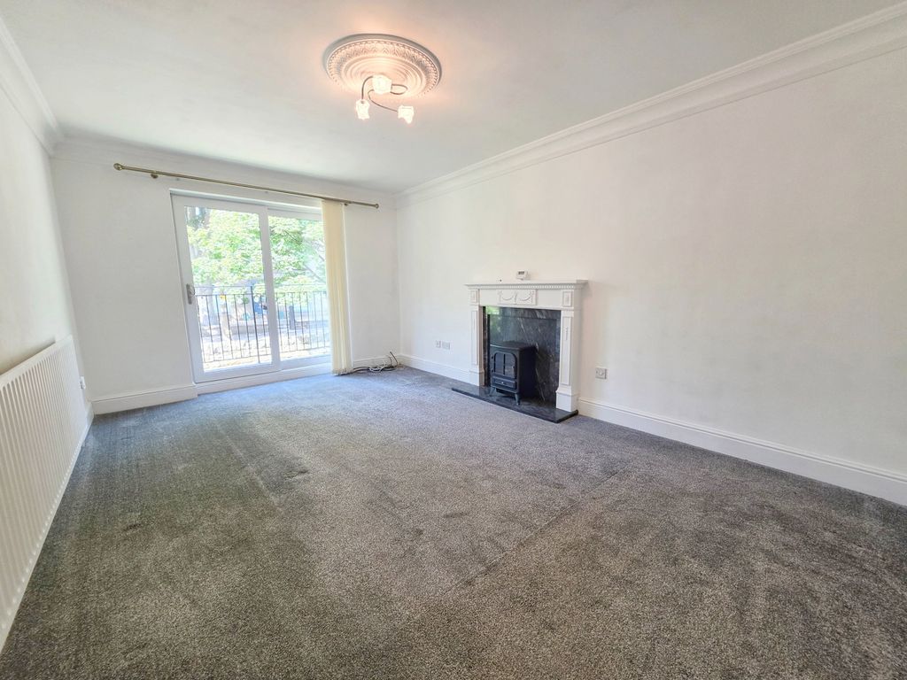2 bed flat for saleLombard Close, Barnsley S75 photo 4