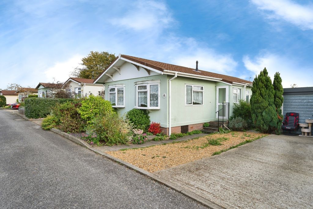 Property photo 1 of 17 Photo