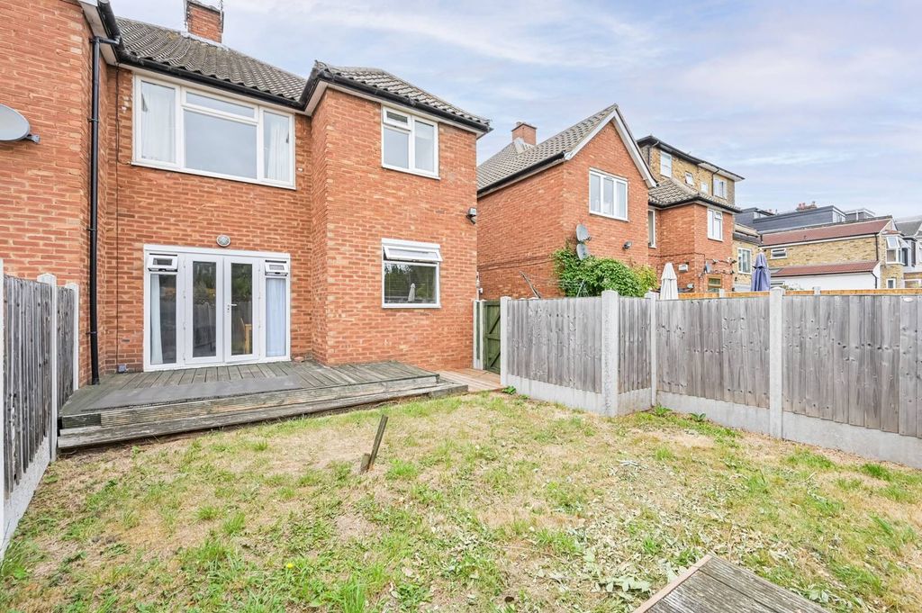 Property photo 3 of 9