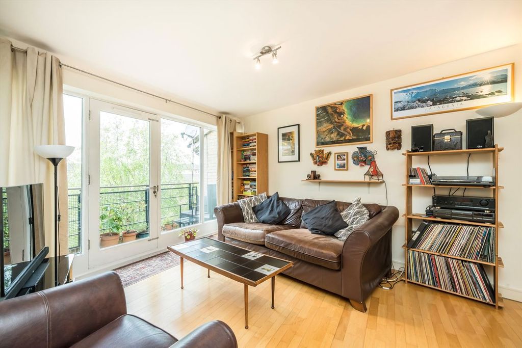 Property photo 2 of 5