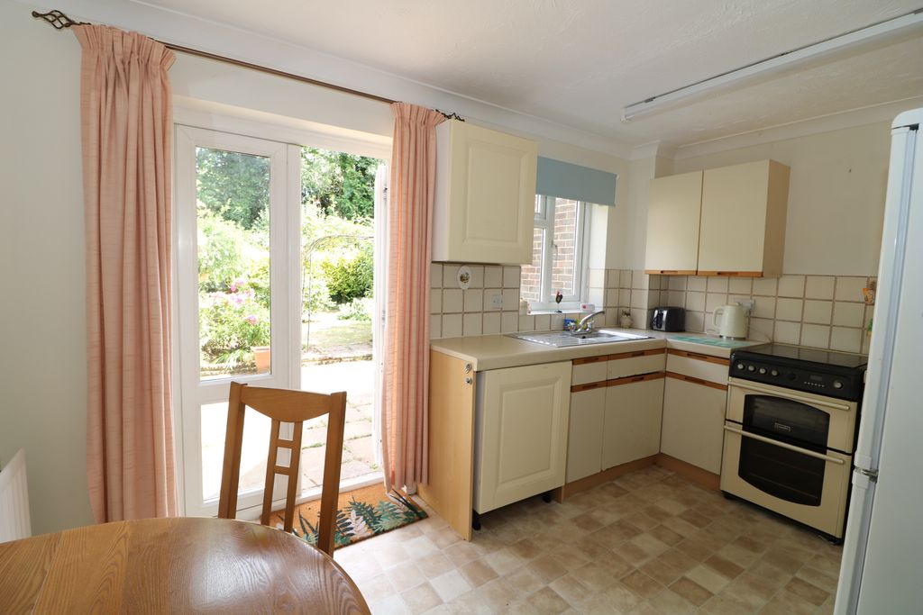 Property photo 2 of 11 Img_9137