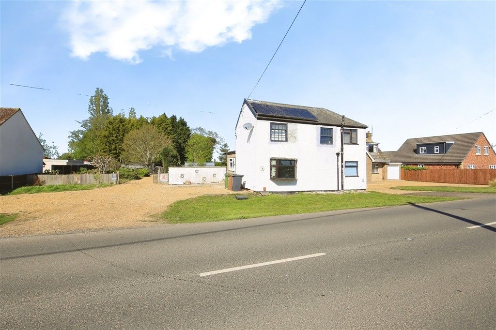 Property photo 1 of 5