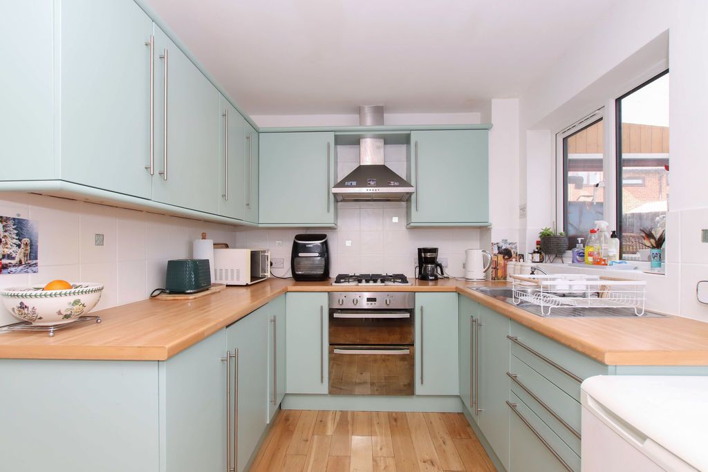 Property photo 3 of 14 Photo 10